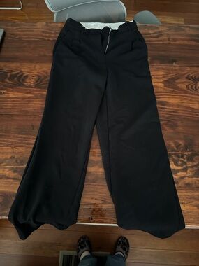 Aritzia Wilfred Women's Black Wide-Leg Pants